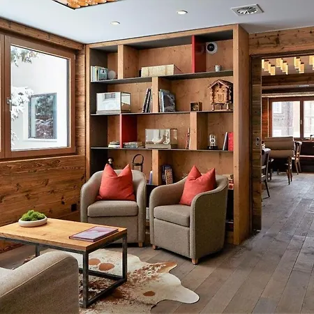 Alpine Chalet - 10 Bedrooms 别墅 *