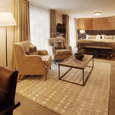 Villa Alpine Chalet - 10 Bedrooms